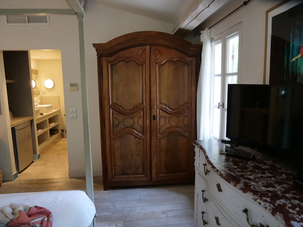 Pastis Hotel, Billede 2