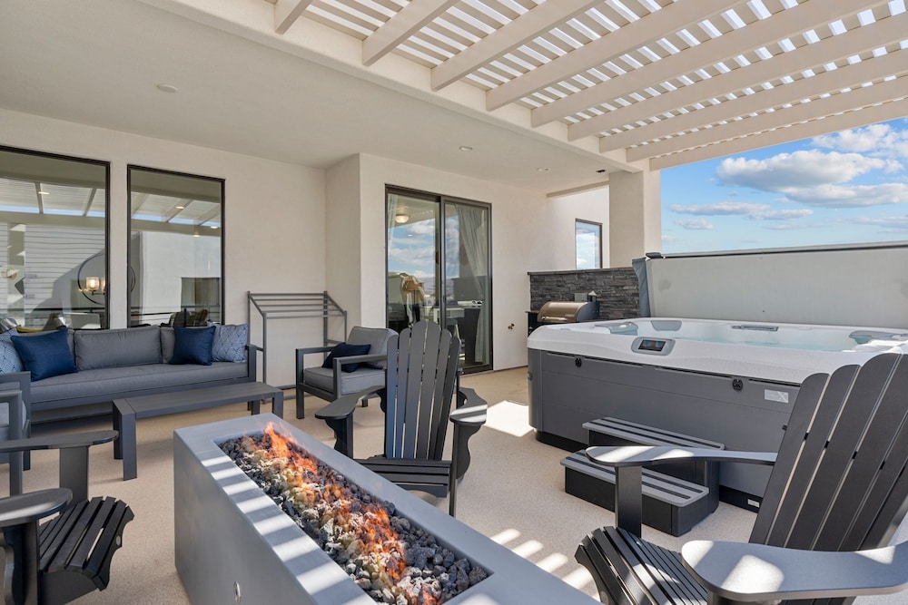 Townhome, 5 Bedrooms