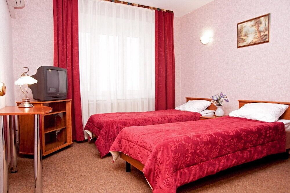Economy Twin Room, Shared Bathroom photo 2