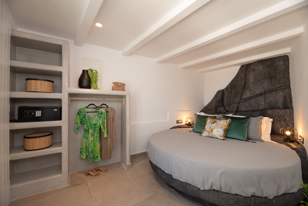 Executive Suite, Jetted Tub, Sea View