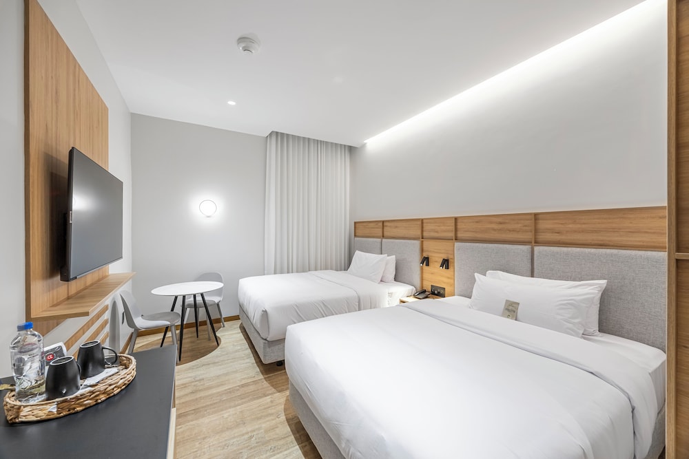 Signature Twin Room