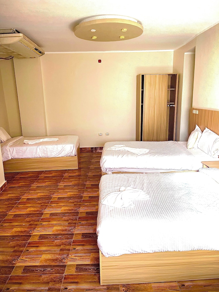 Deluxe Quadruple Room, Multiple Beds, Non Smoking, Garden View photo 1