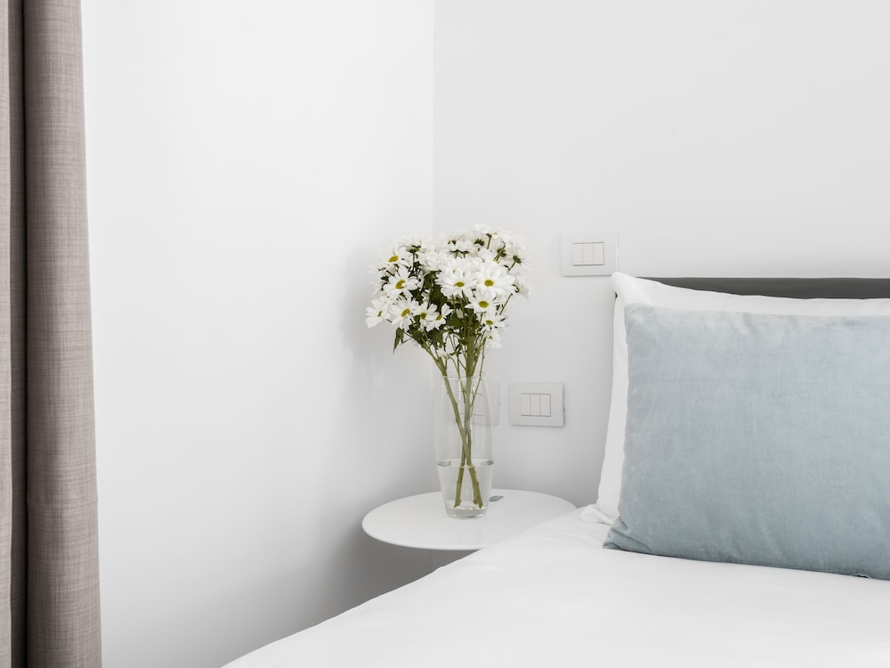 Medium Room, Terrace, Extra Single Bed photo 2
