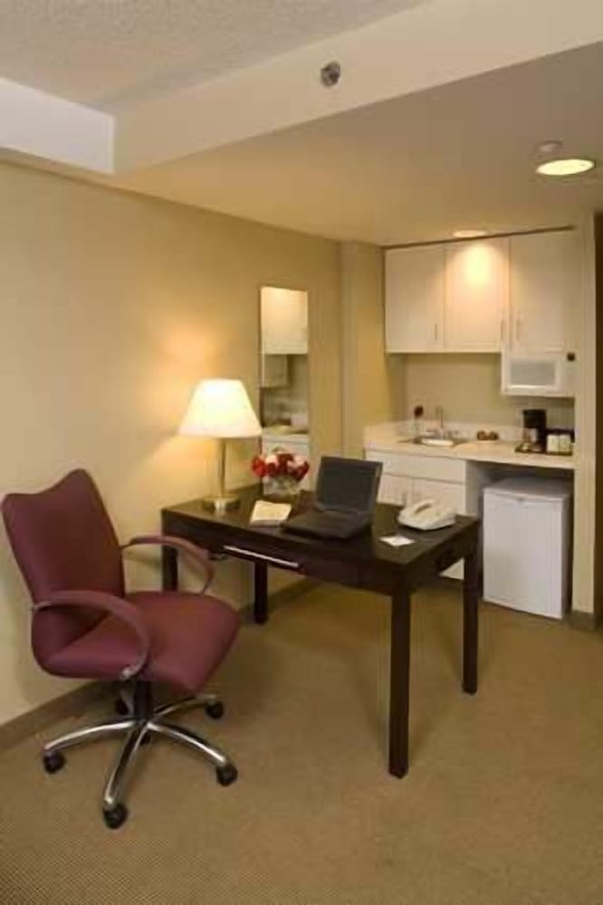 Studio Suite, 1 King Bed, Non Smoking