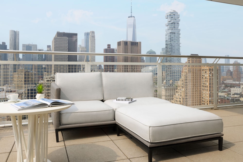 Suite, Balcony (NoMo) thumbnail 5