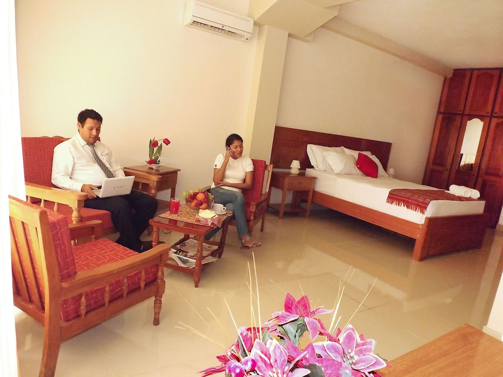Junior Suite, 1 Queen Bed, Park View