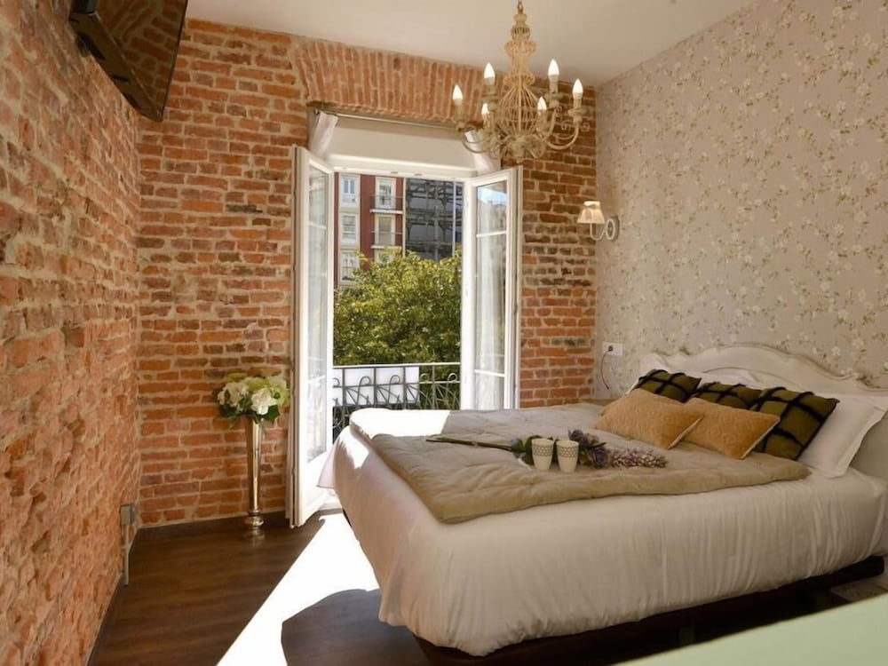 Deluxe Triple Room, Private Bathroom (Puertochico) photo 2