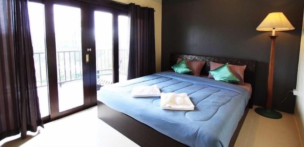 Deluxe Room - Photo 4