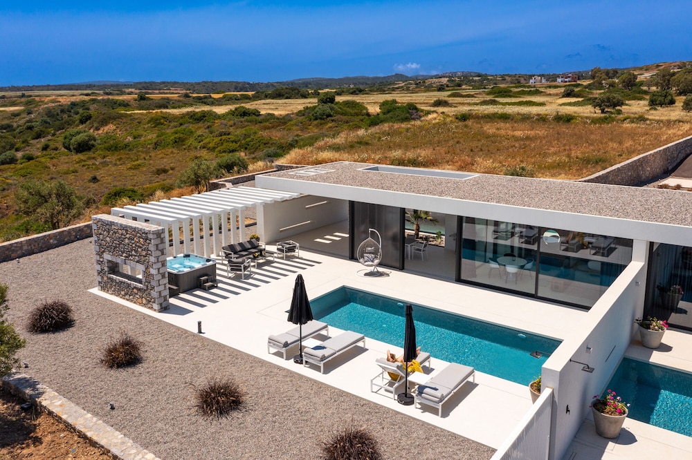 Deluxe Villa, 1 Bedroom, Ocean View, Garden Area photo 2