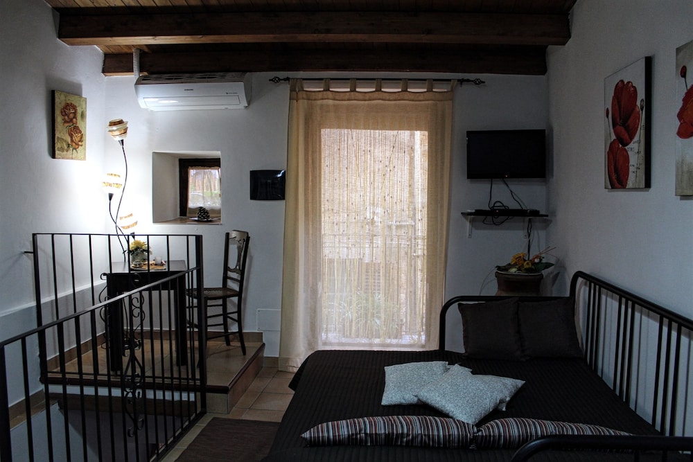 Apartment, 2 Bedrooms, Kitchen photo 1