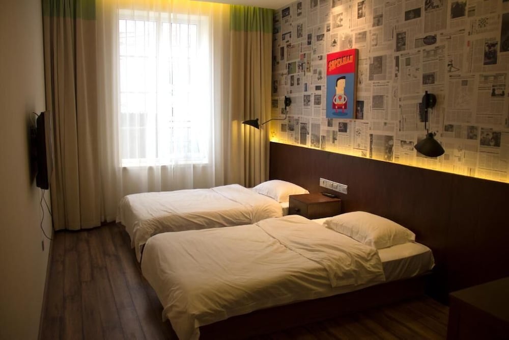Standard Room, 2 Twin Beds, Non Smoking photo 3