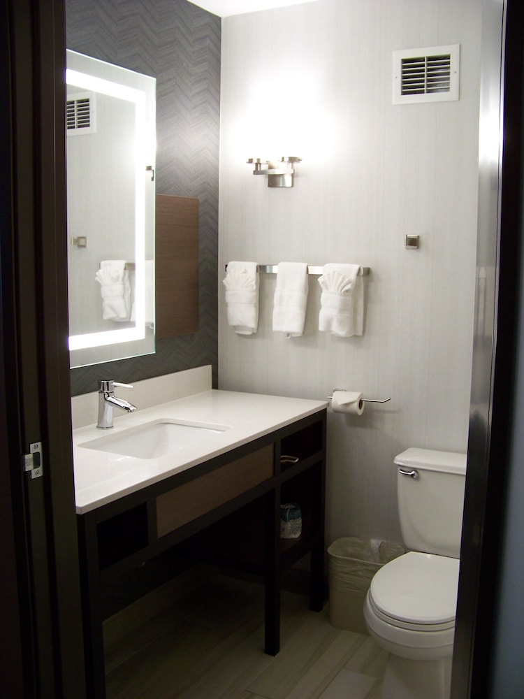 King Standard - Photo 5