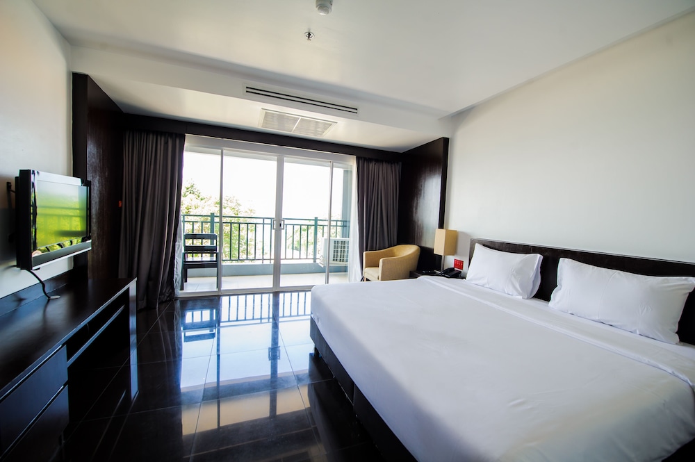 Deluxe Room, City View photo 1