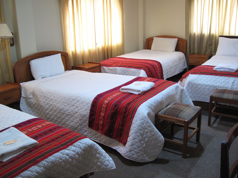 Family Quadruple Room, Multiple Beds photo 3