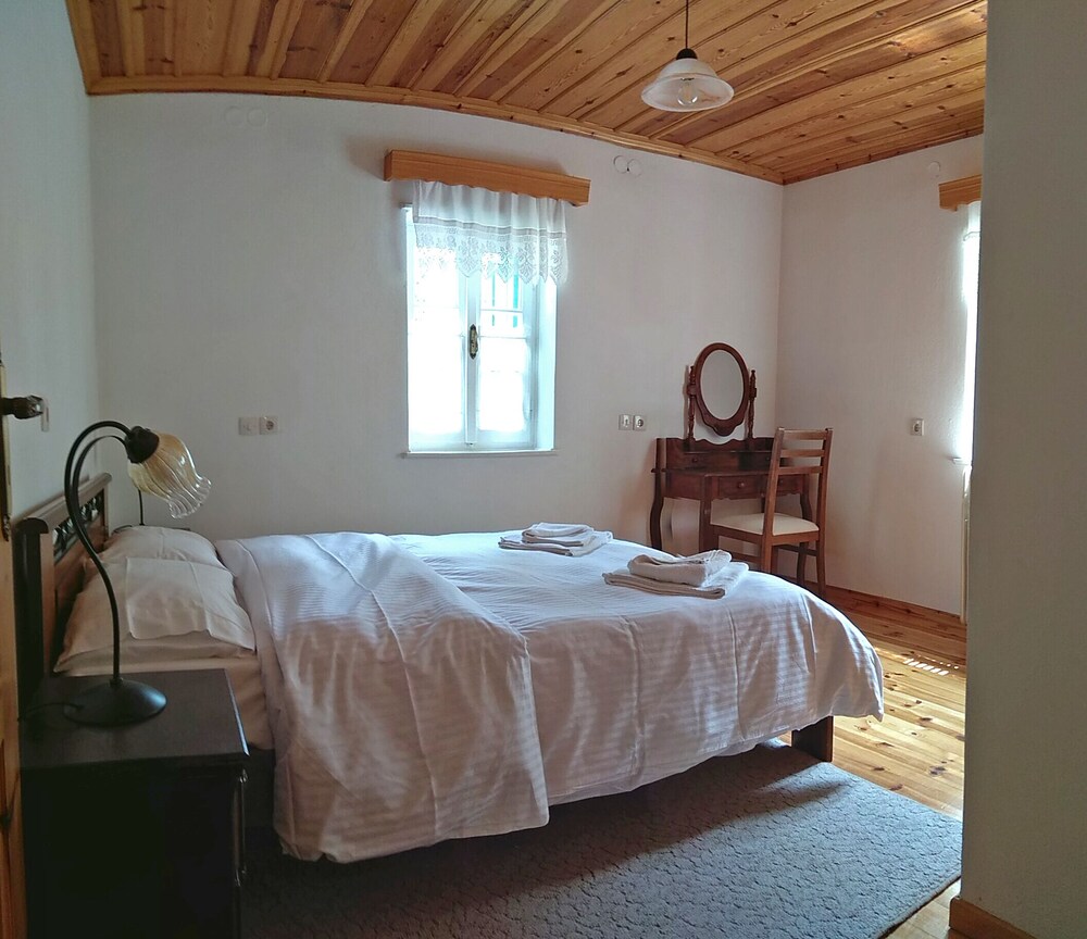Family House photo 2
