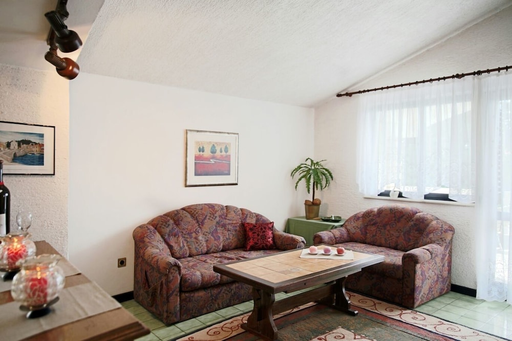 Apartment (Miba - close to the sea & parking - A) photo 2