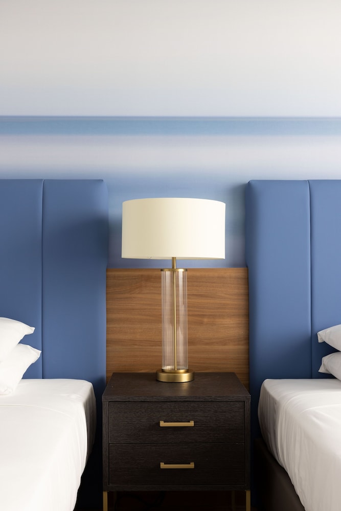 Deluxe Room, 2 Twin Beds - Photo 2