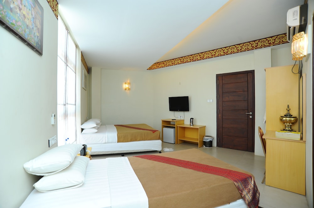 Bungalow (2 Km away from main building) photo 1