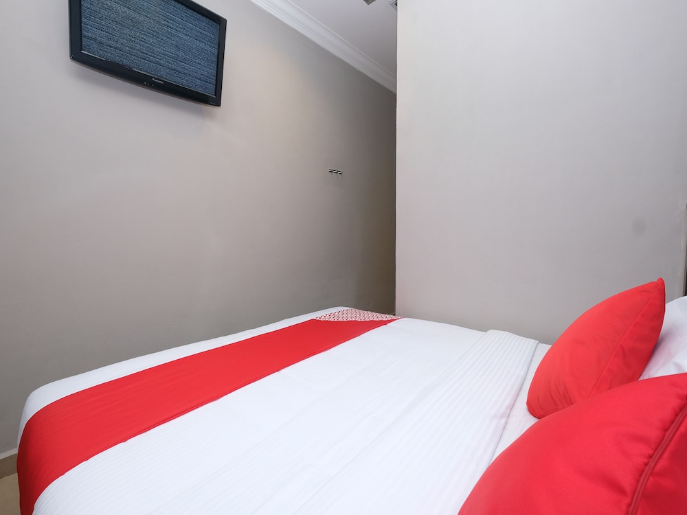 Deluxe Double Room, 1 King Bed photo 3