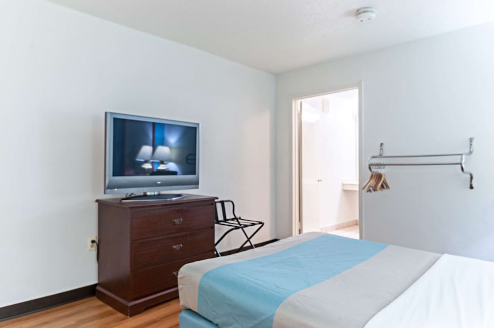 Standard Room, 1 Double Bed, Non Smoking, Kitchenette photo 3