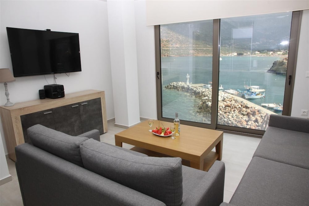 Apartment photo 1
