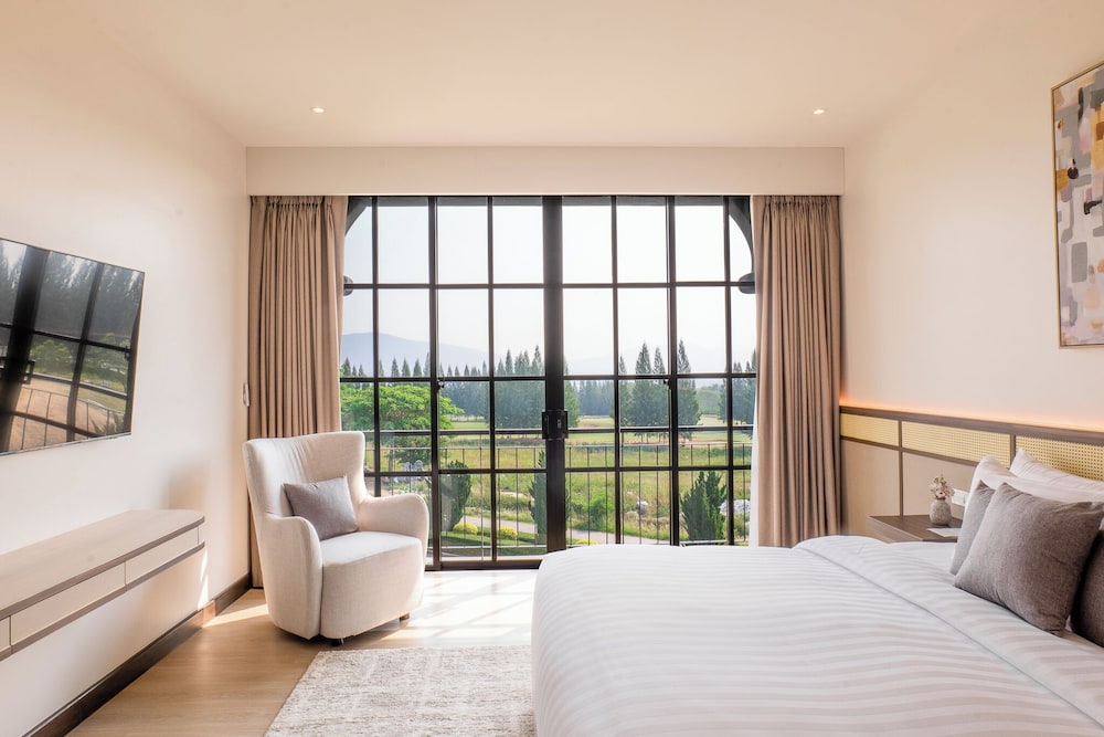 Suite (King bed) - Photo 1