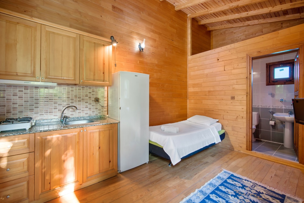 Comfort Tree House photo 2