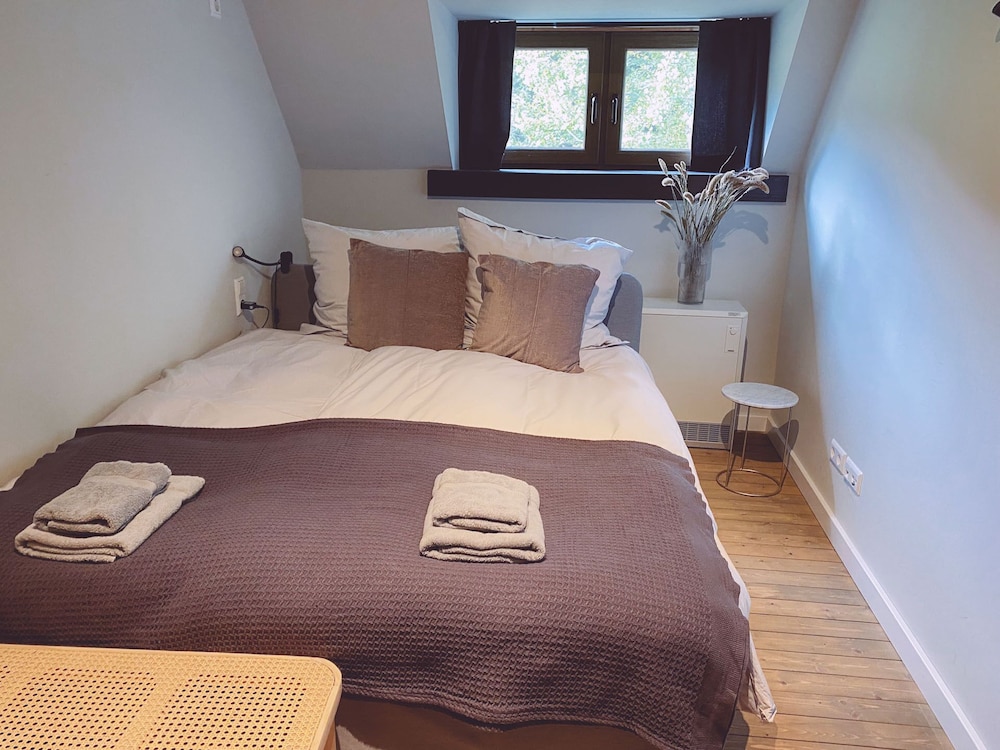 Double Room, Shared Bathroom photo 1