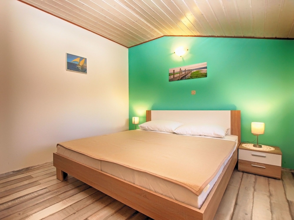 Standard Apartment, 3 Bedrooms (1294/13388)
