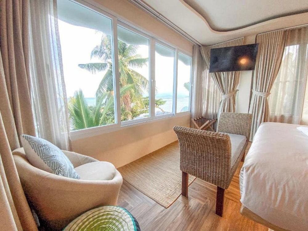 Deluxe Beachfront room with Kitchen - Photo 15