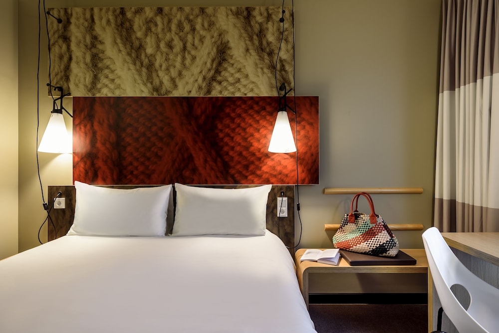 Standard Room, 1 Double Bed - Photo 11