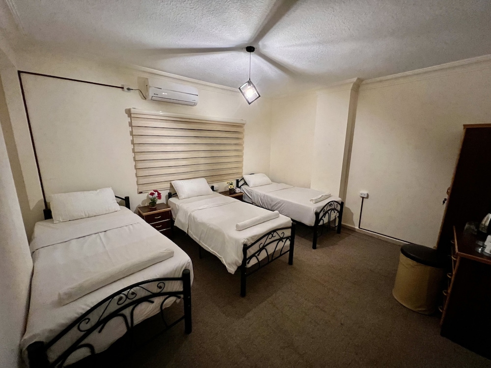 Standard Triple Room - Photo 6