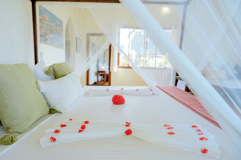 Moja - Luxury Double or Twin Room, Terrace, Ocean and Garden Views photo 1