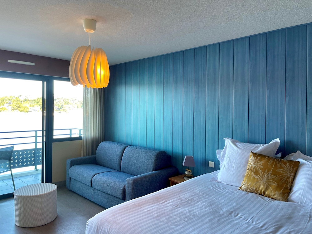 Deluxe Quadruple Room photo 3