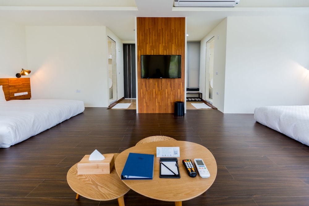 VIP Standard Six-people Room photo 2
