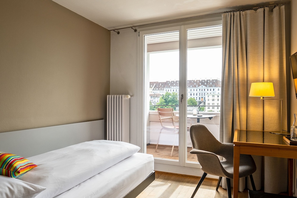 Standard Single Room, Balcony, River View