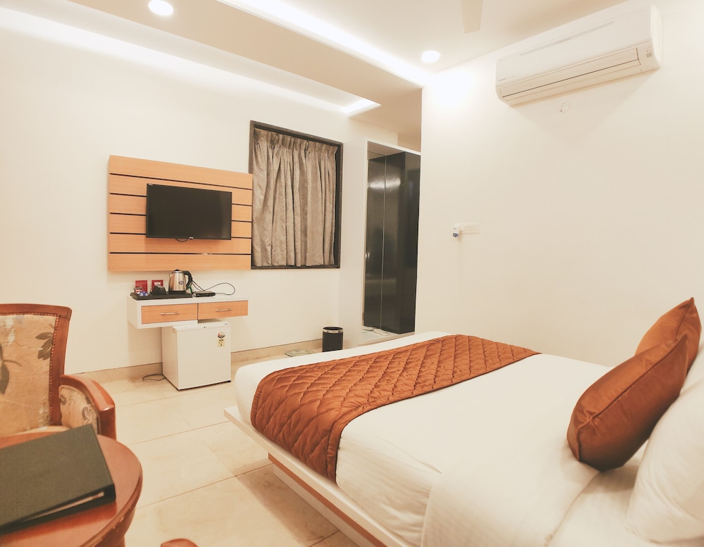 Deluxe Room - Photo 1