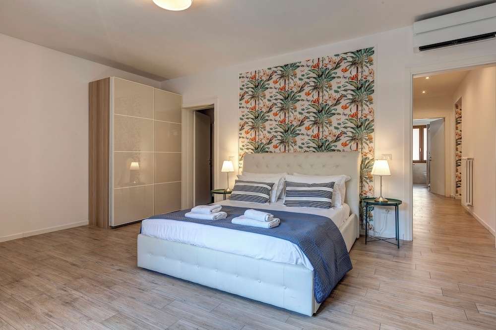 Deluxe Apartment, Balcony