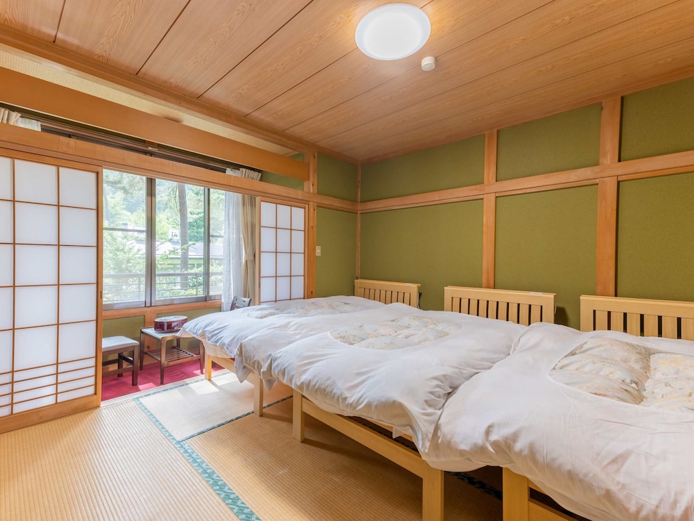 Superior Twin Room, Shared bathroom and toilet