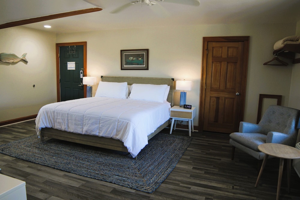 Executive Suite, Pool View photo 2