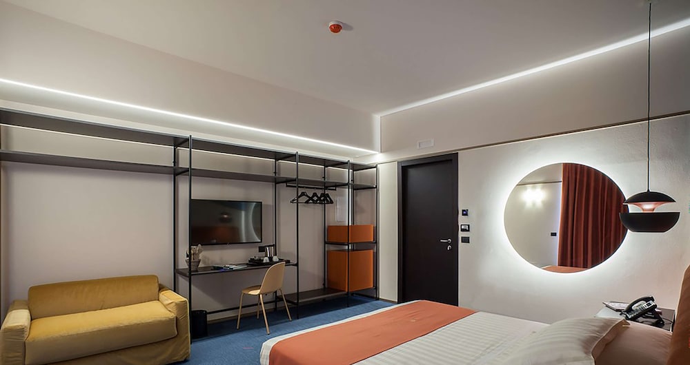 Superior Room, Multiple Beds, Non Smoking, Balcony - Photo 6