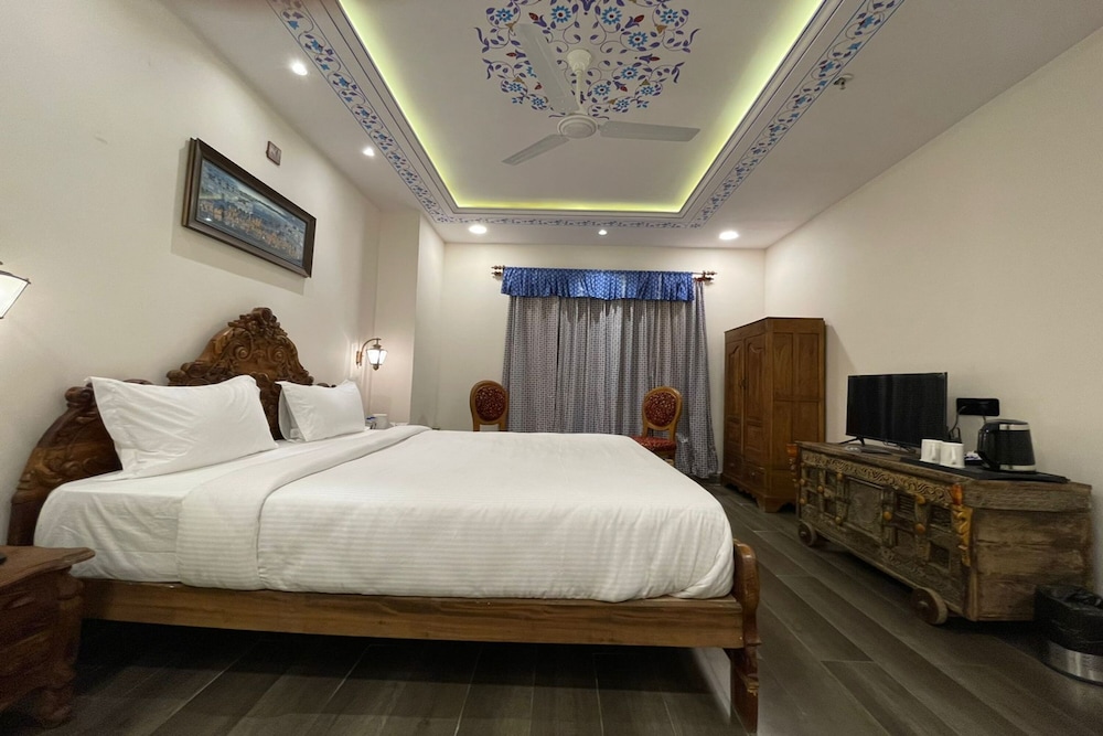 Premier Room - Photo 1