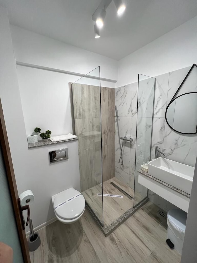 Deluxe Double Or Twin Room photo 3