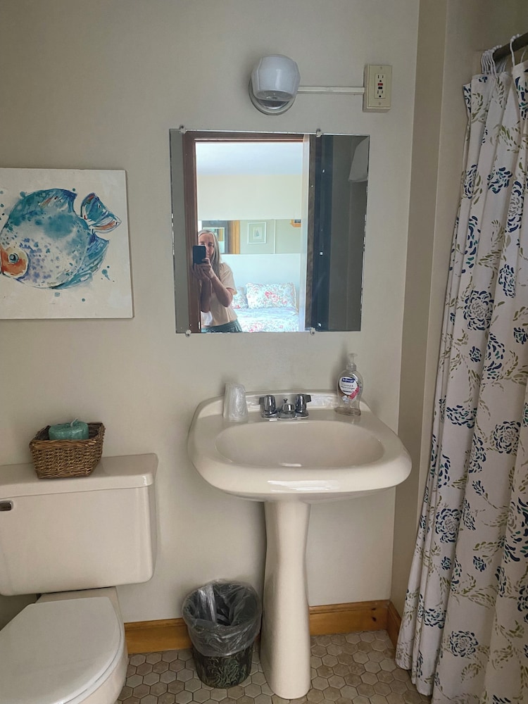 Studio Suite, 1 Bedroom, Kitchen, Ocean View photo 2