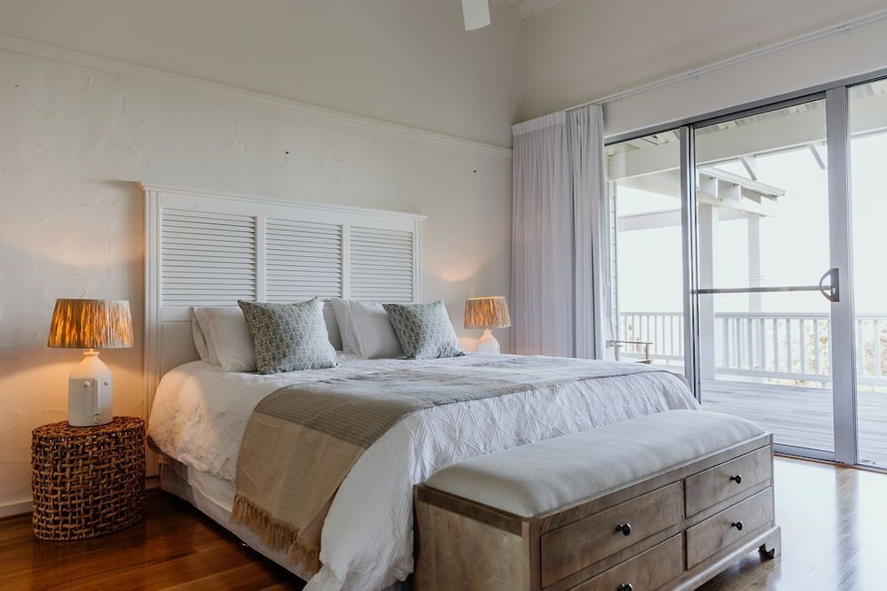 Luxury House photo 1