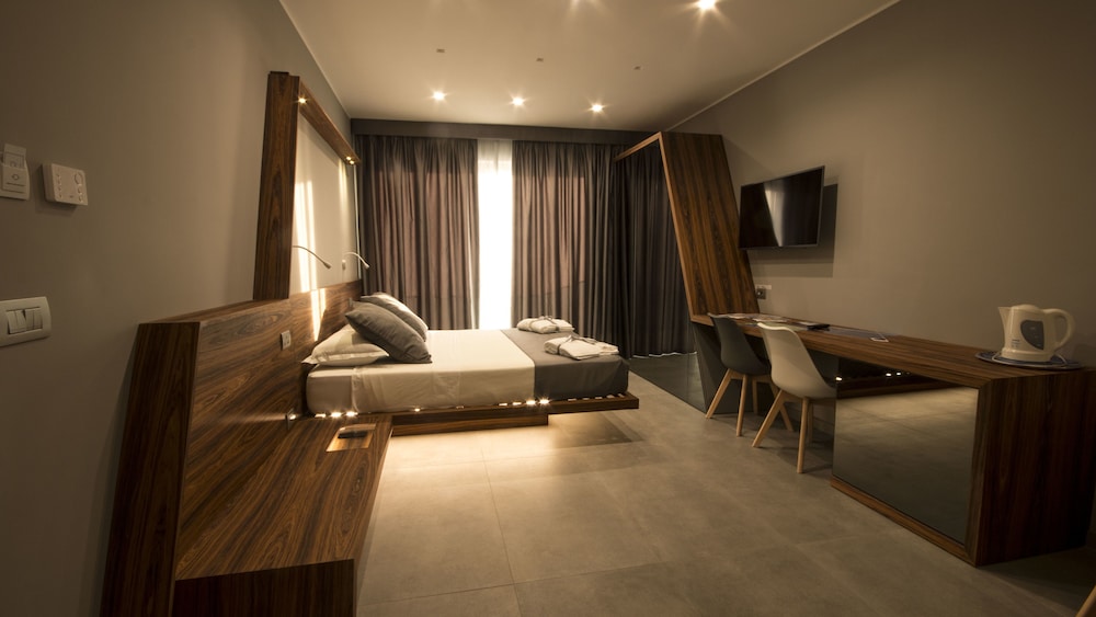 Luxury Suite, Balcony photo 3