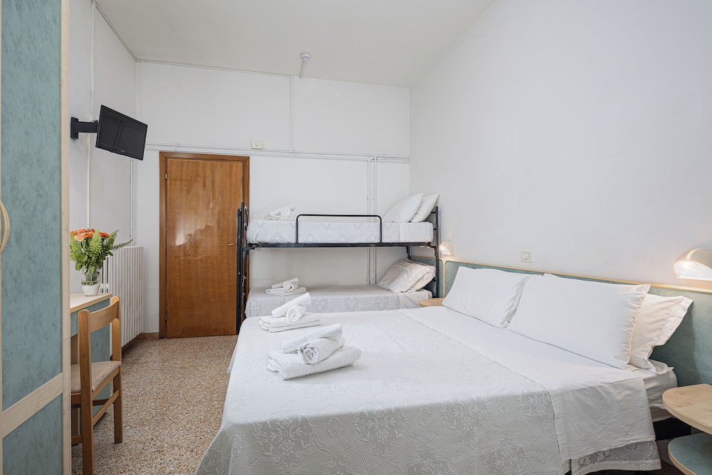 Comfort Quadruple Room