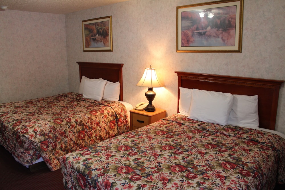 Deluxe Room, 2 Double Beds, Smoking, Refrigerator & Microwave