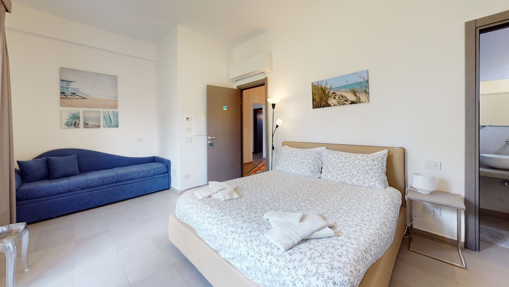 Comfort Room photo 2