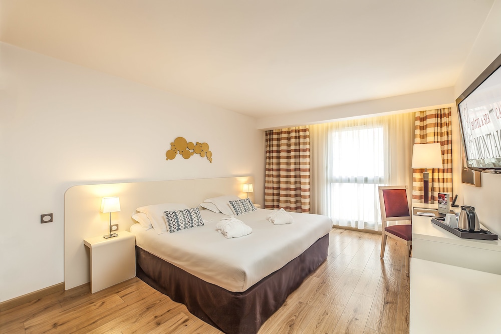 Superior Room - Photo 5